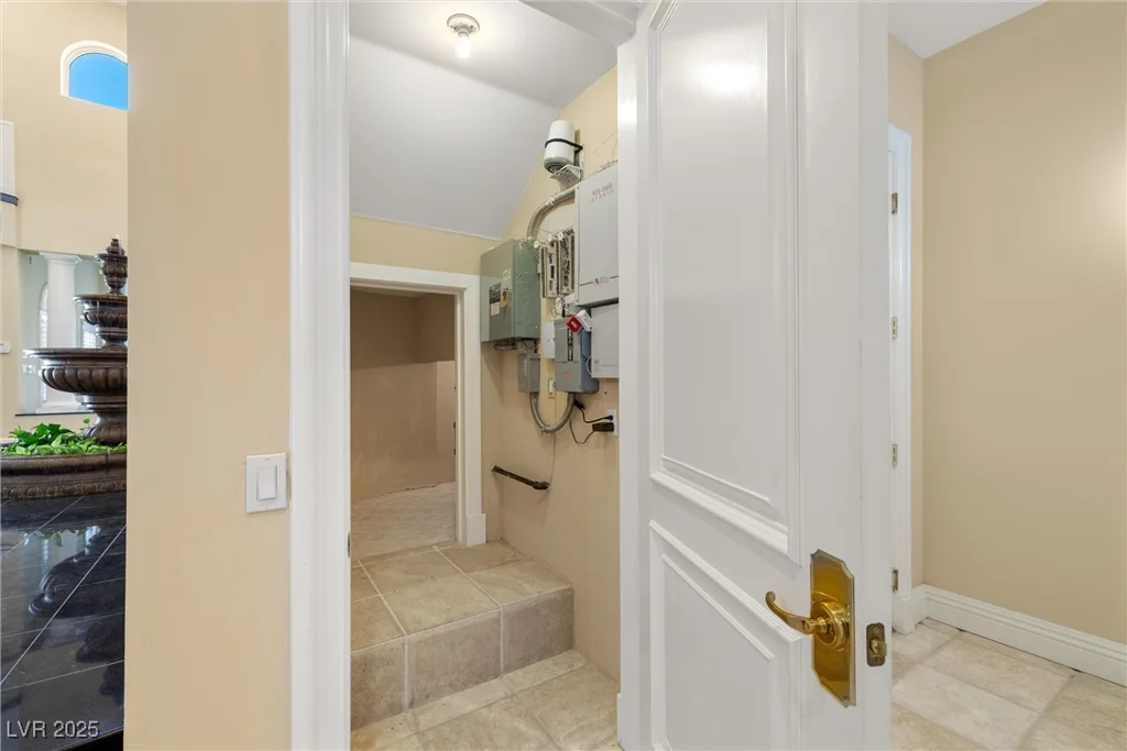 7 Rue Promenade, Henderson, NV 89011