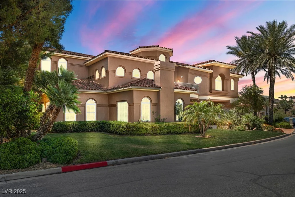 7 Rue Promenade, Henderson, NV 89011