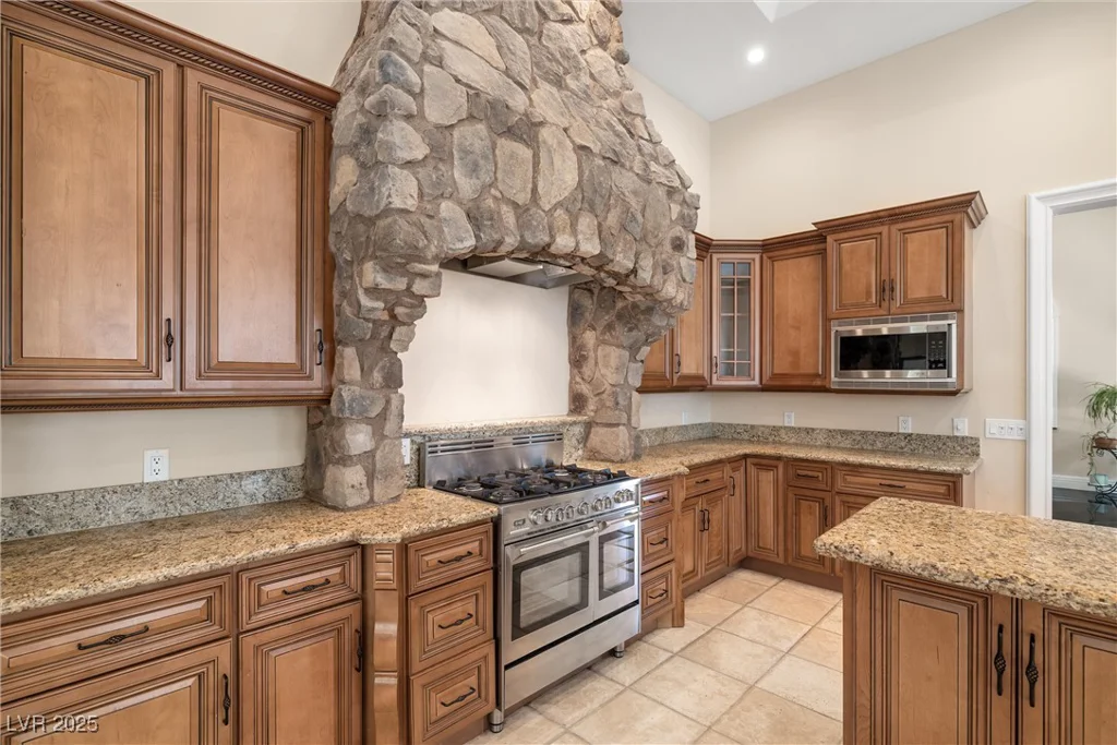 7 Rue Promenade, Henderson, NV 89011