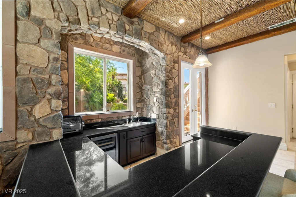 7 Rue Promenade, Henderson, NV 89011