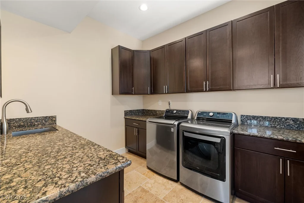7 Rue Promenade, Henderson, NV 89011