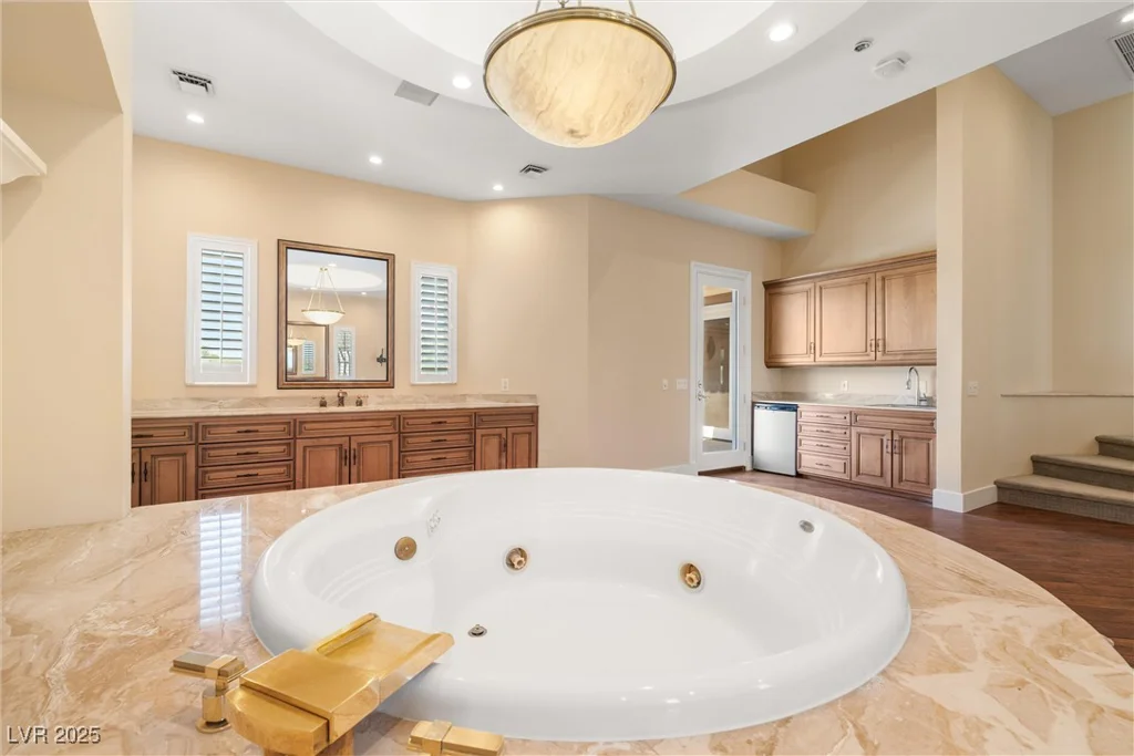 7 Rue Promenade, Henderson, NV 89011
