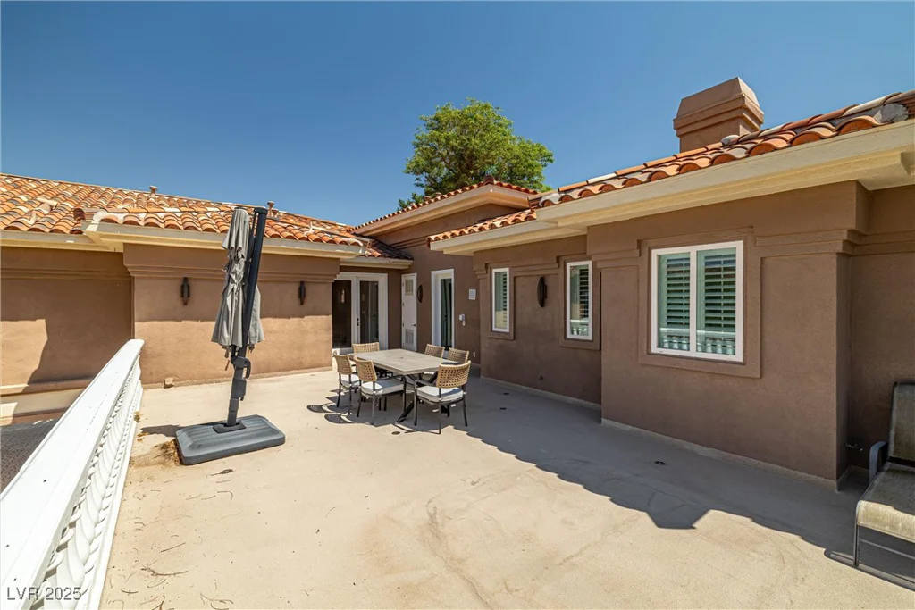 7 Rue Promenade, Henderson, NV 89011