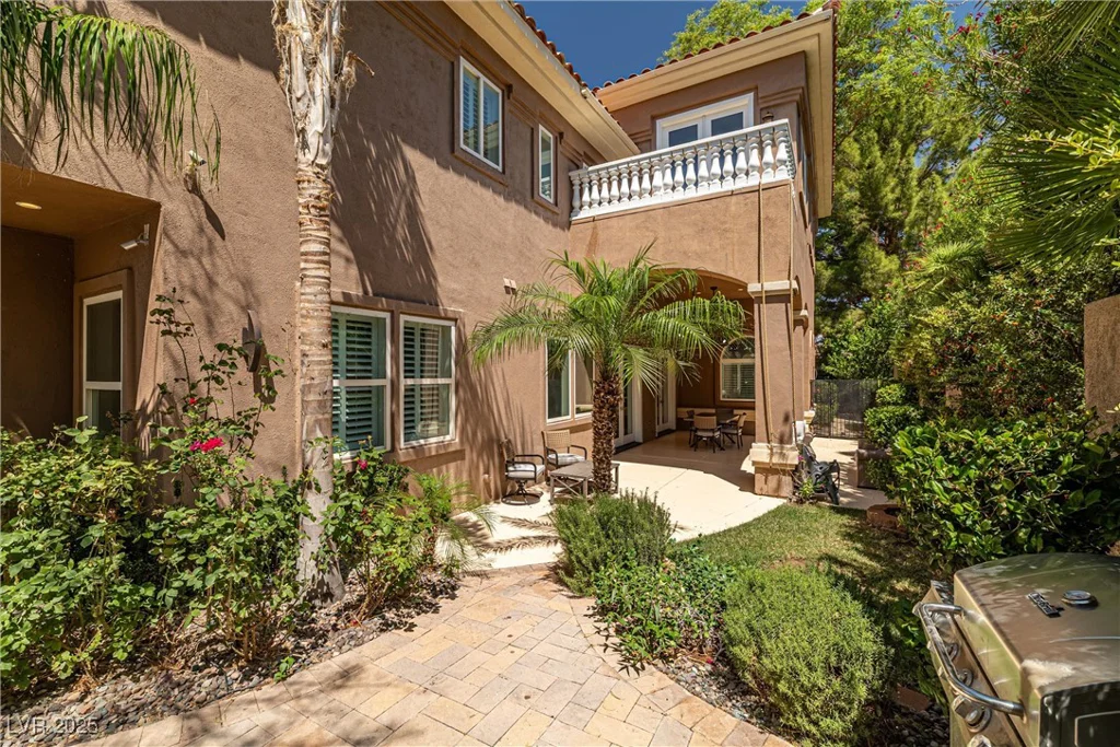 7 Rue Promenade, Henderson, NV 89011