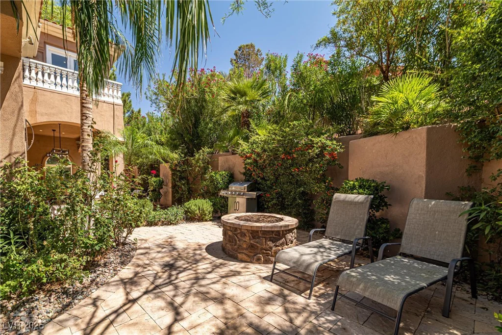 7 Rue Promenade, Henderson, NV 89011