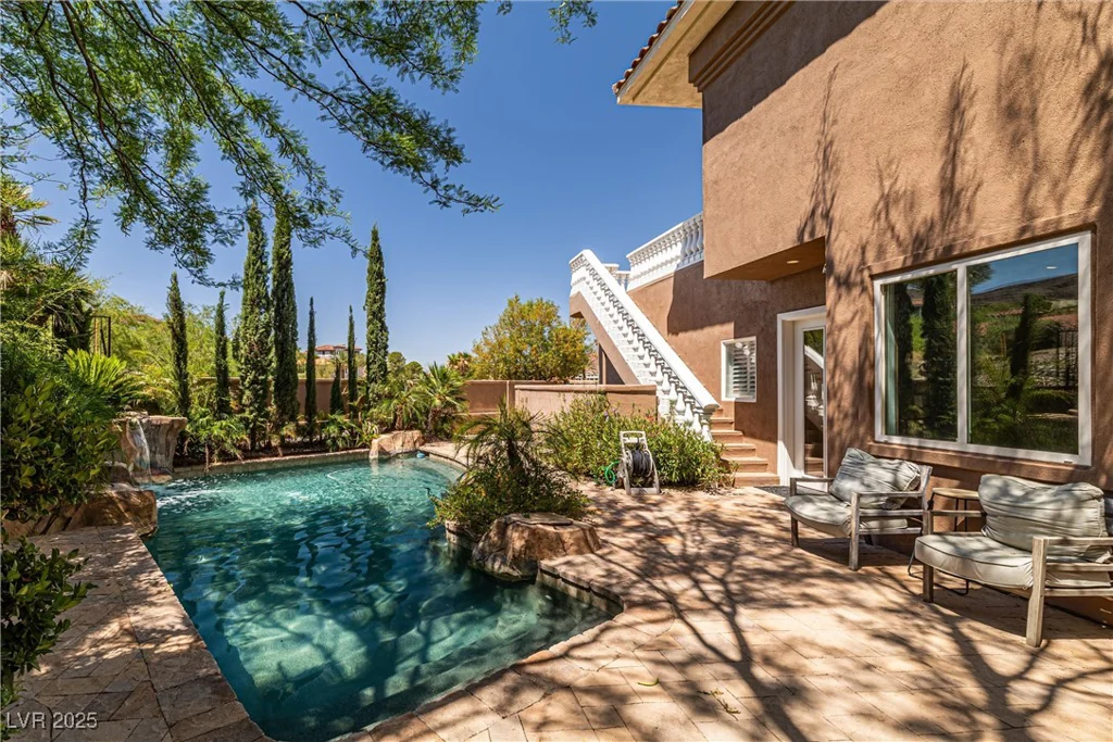 7 Rue Promenade, Henderson, NV 89011