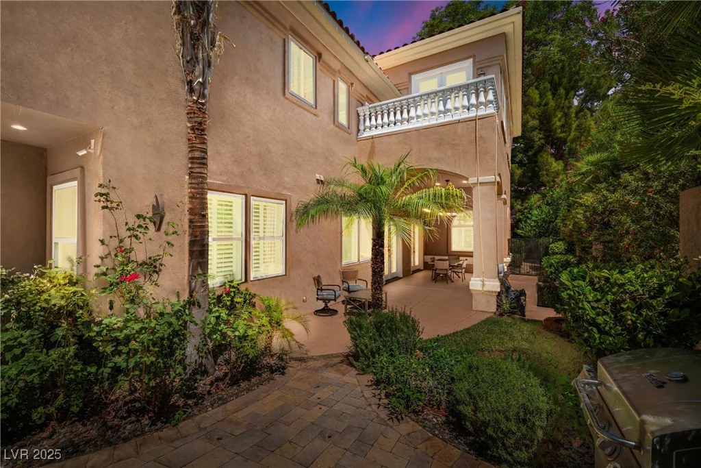 7 Rue Promenade, Henderson, NV 89011