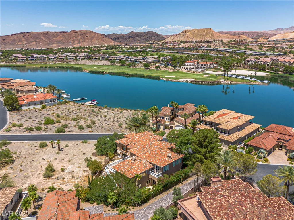 7 Rue Promenade, Henderson, NV 89011