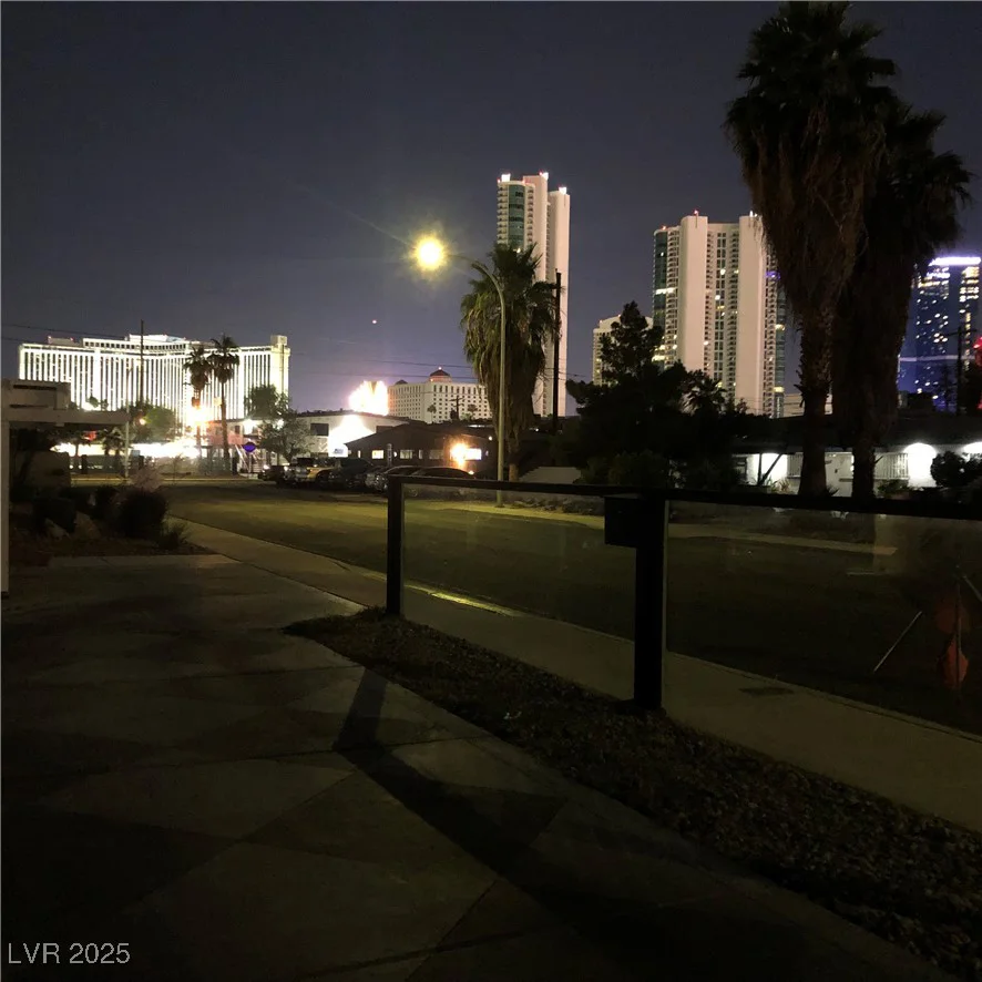 2217 Santa Ynez, Las Vegas, NV 89104