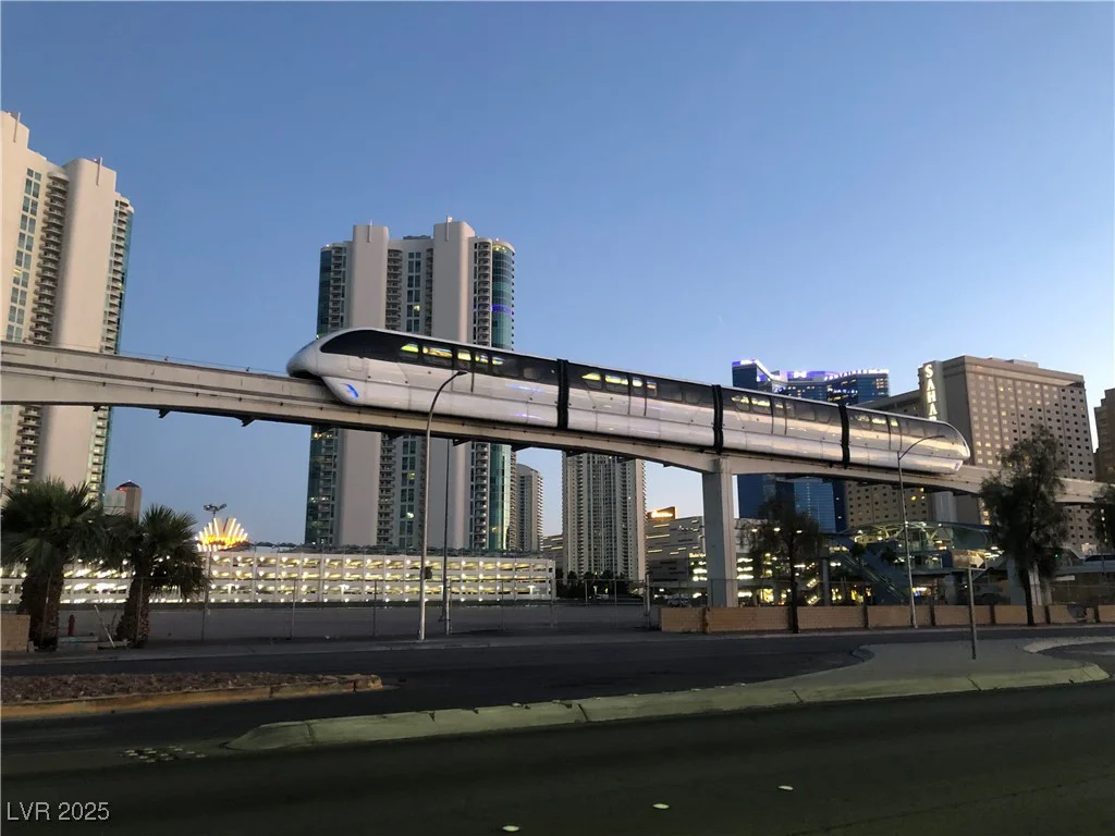 2217 Santa Ynez, Las Vegas, NV 89104
