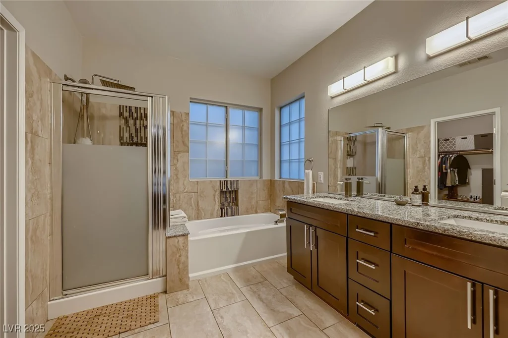 672 Solitude Point, Henderson, NV 89012