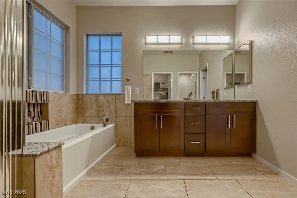 672 Solitude Point, Henderson, NV 89012
