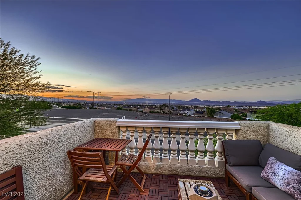 672 Solitude Point, Henderson, NV 89012
