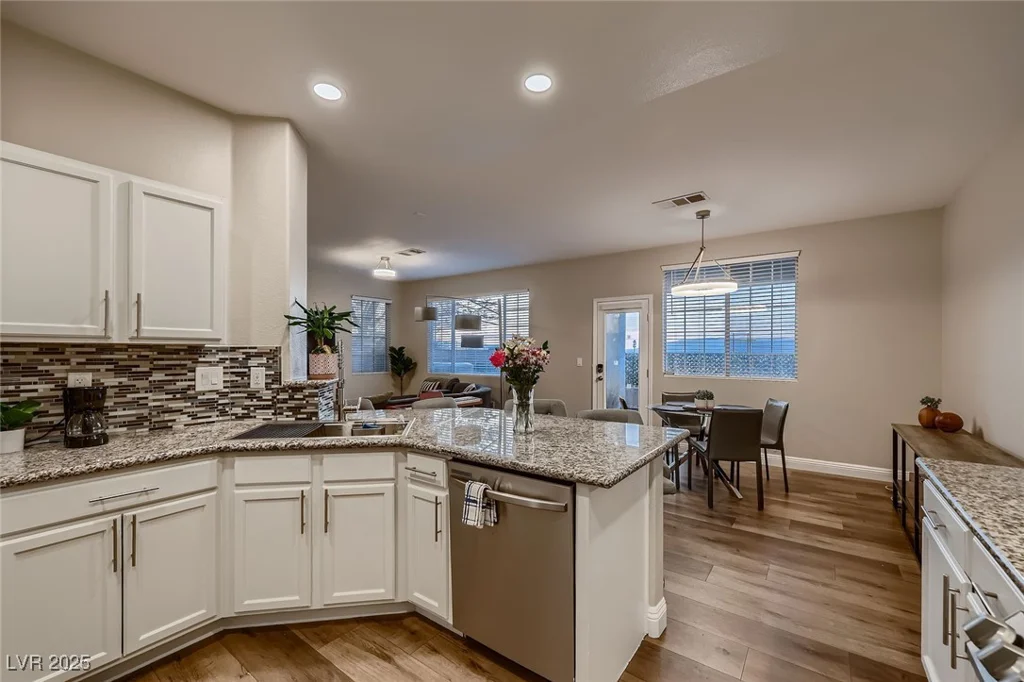 672 Solitude Point, Henderson, NV 89012