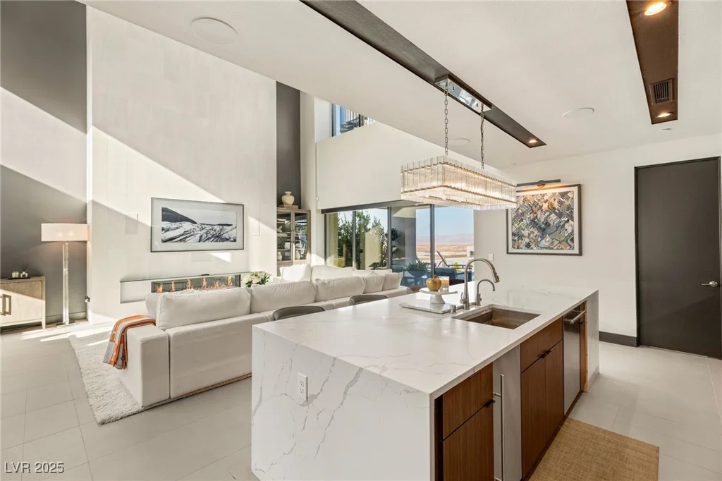 12 Desert Lake, Henderson, NV 89011