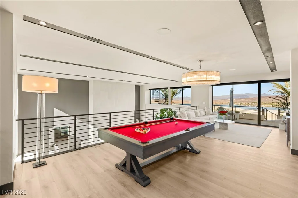 12 Desert Lake, Henderson, NV 89011