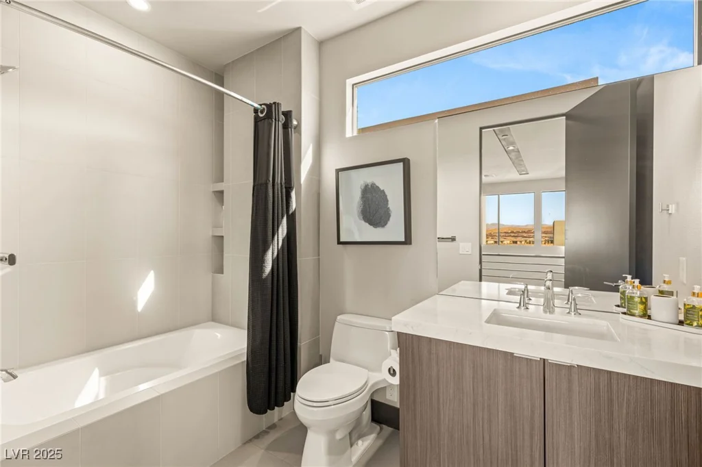 12 Desert Lake, Henderson, NV 89011