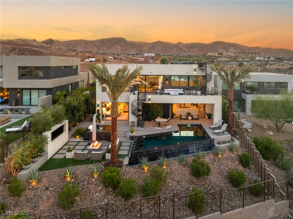 12 Desert Lake, Henderson, NV 89011