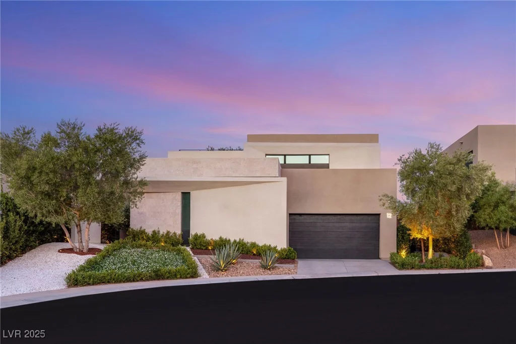 12 Desert Lake, Henderson, NV 89011
