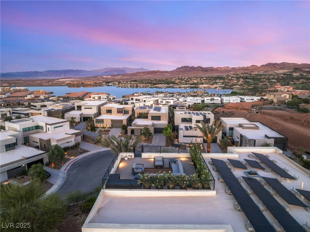 12 Desert Lake, Henderson, NV 89011