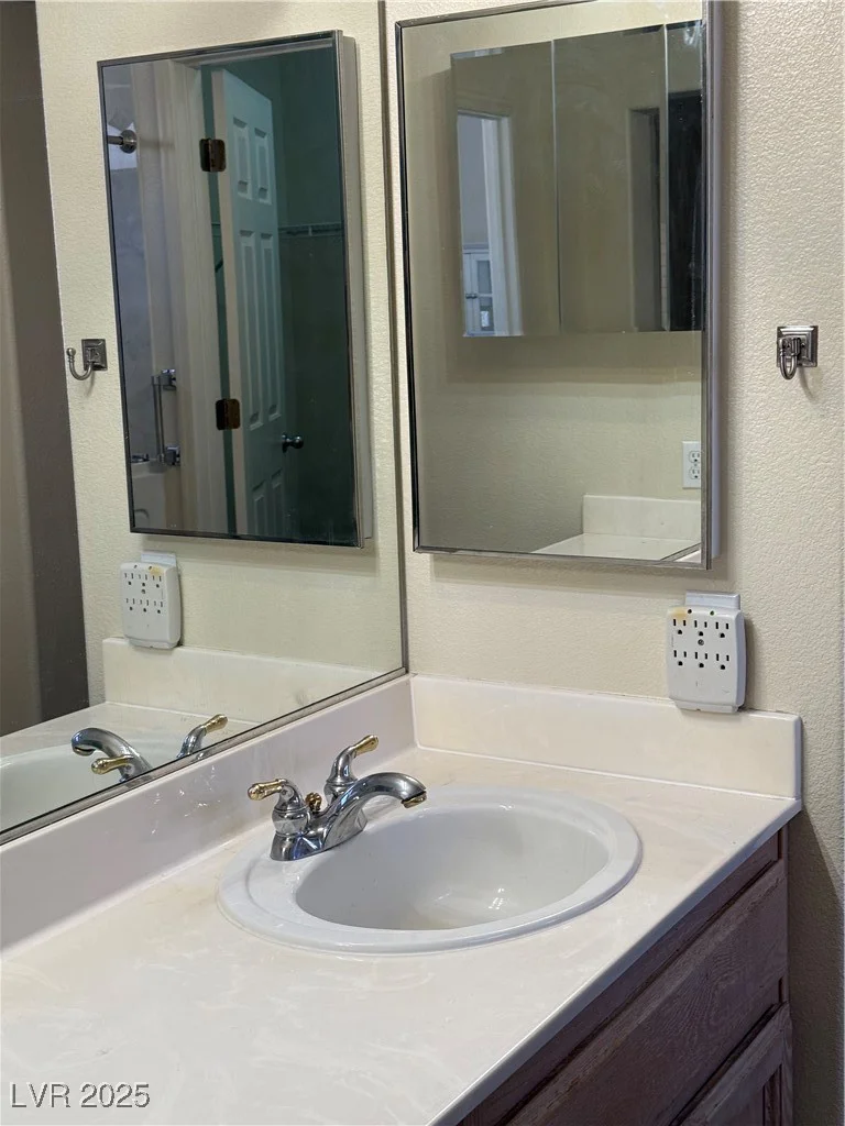495 Edgefield Ridge, Henderson, NV 89012