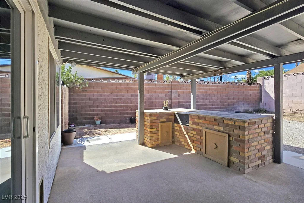 3747 Braewood South, Las Vegas, NV 89120