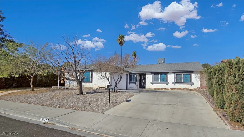 3747 Braewood South, Las Vegas, NV 89120