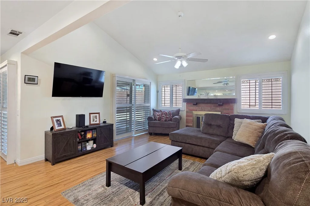 3747 Braewood South, Las Vegas, NV 89120