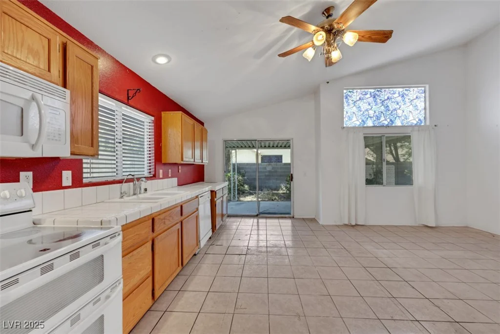 1230 Pagentry, North Las Vegas, NV 89031