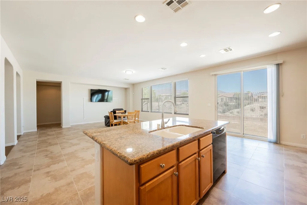 2008 Royal Gardens, North Las Vegas, NV 89084