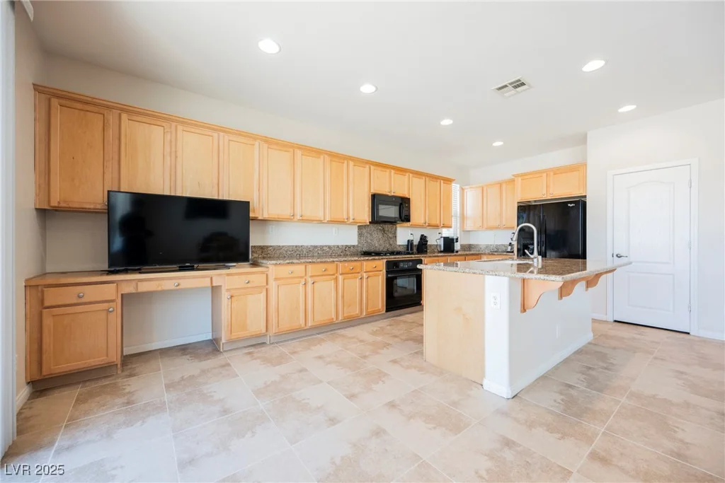 2008 Royal Gardens, North Las Vegas, NV 89084