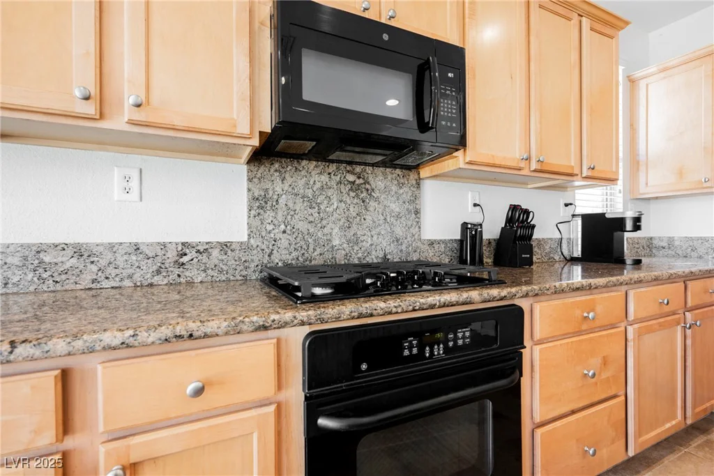 2008 Royal Gardens, North Las Vegas, NV 89084