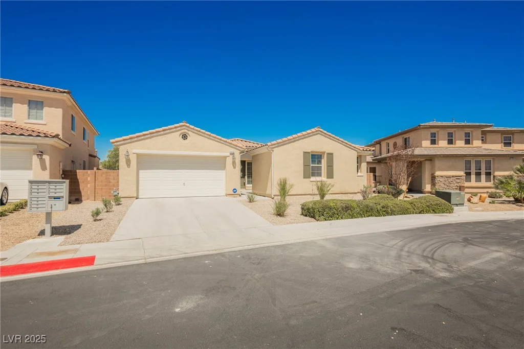 2008 Royal Gardens, North Las Vegas, NV 89084