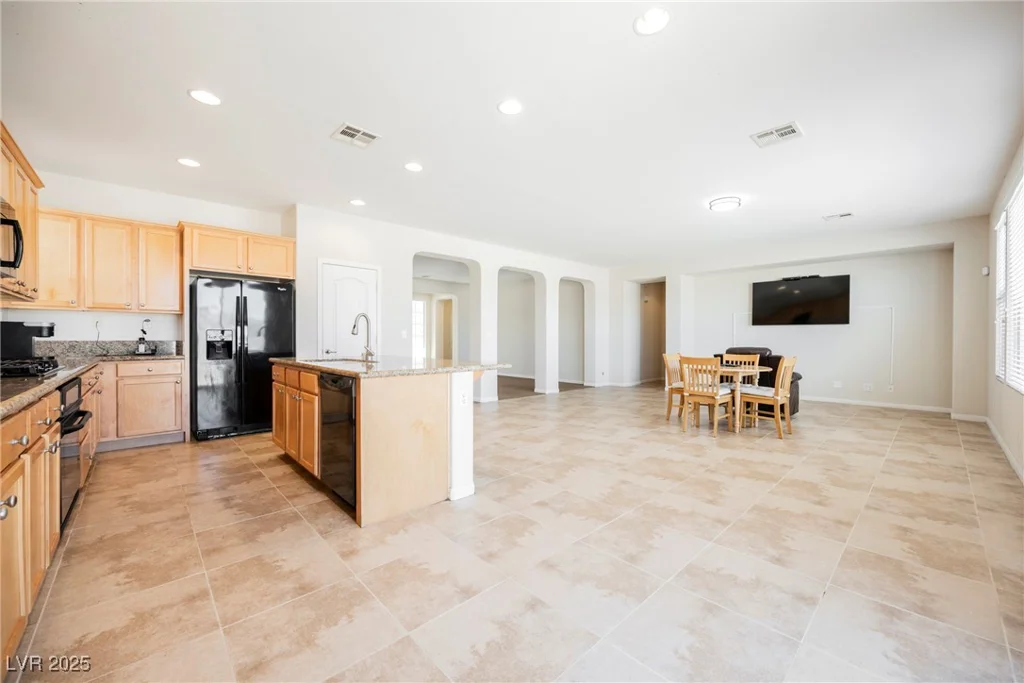 2008 Royal Gardens, North Las Vegas, NV 89084