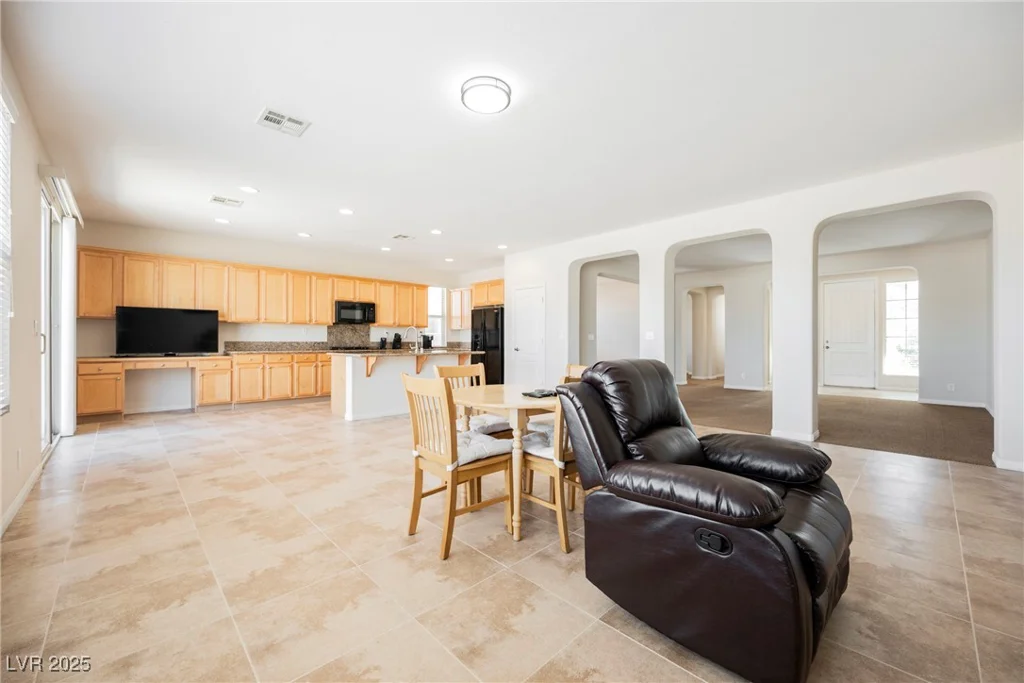 2008 Royal Gardens, North Las Vegas, NV 89084