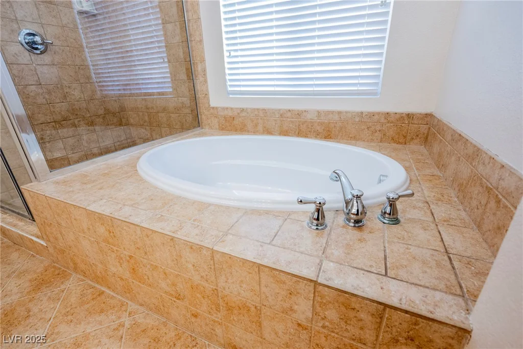 2008 Royal Gardens, North Las Vegas, NV 89084