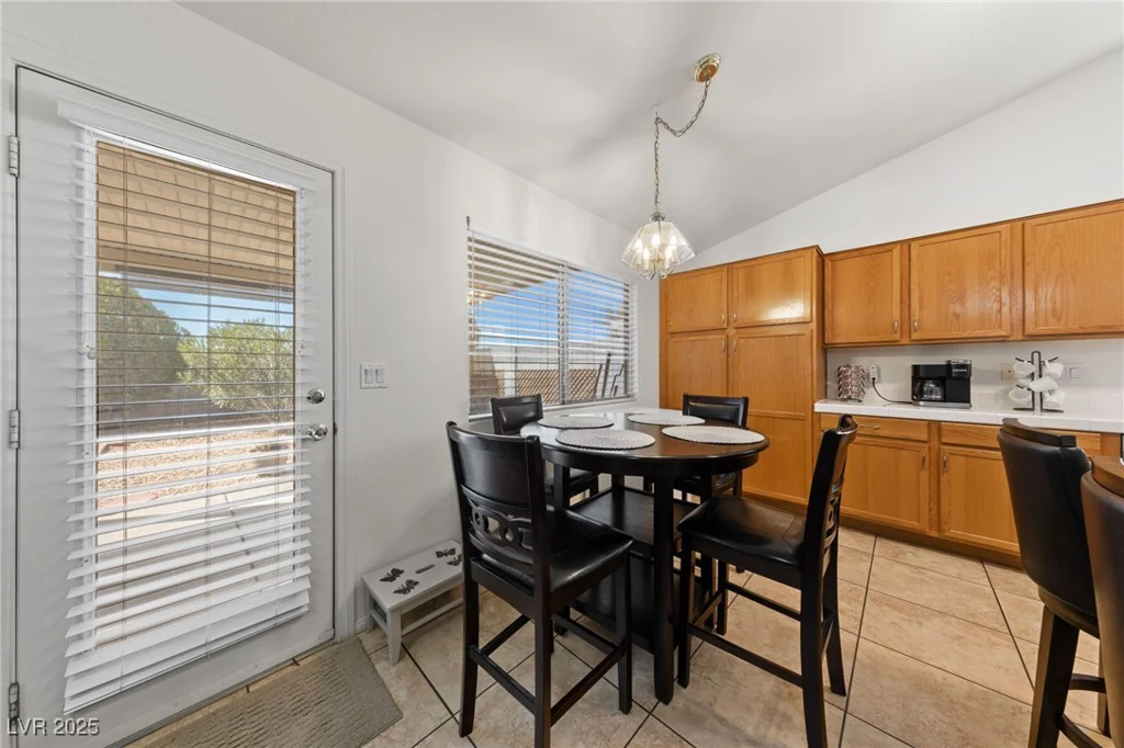 3561 Yorba Linda, Las Vegas, NV 89122