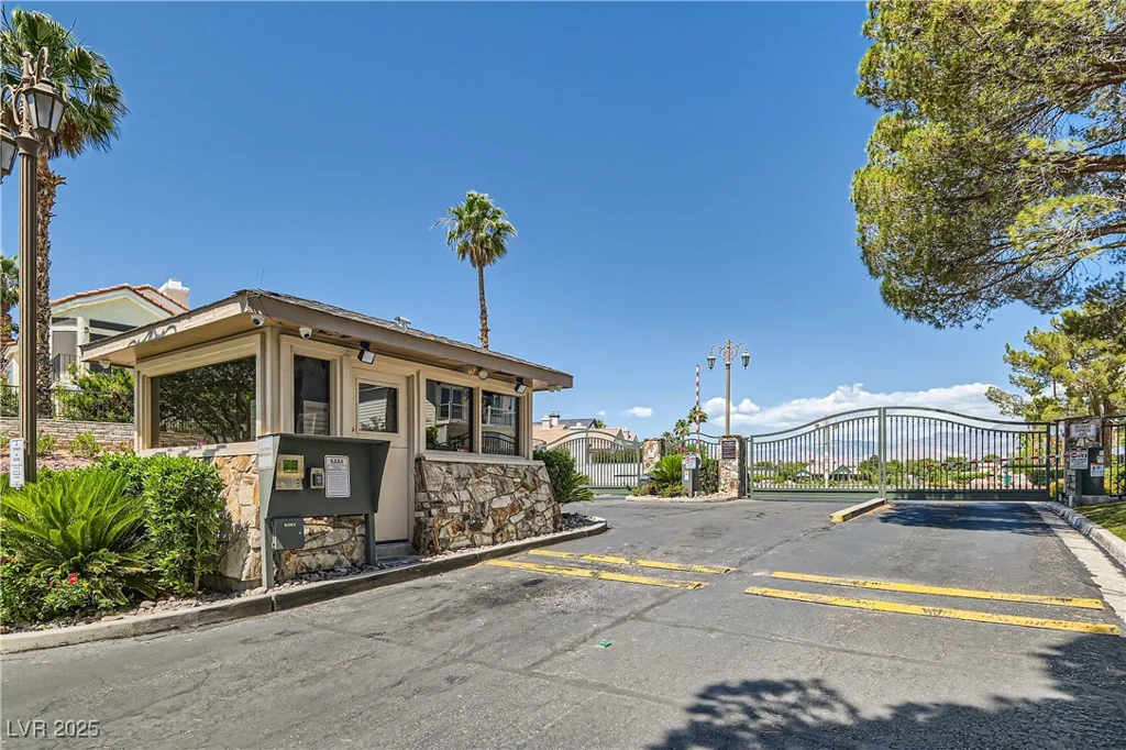 8713 Nautical Bay, Las Vegas, NV 89117
