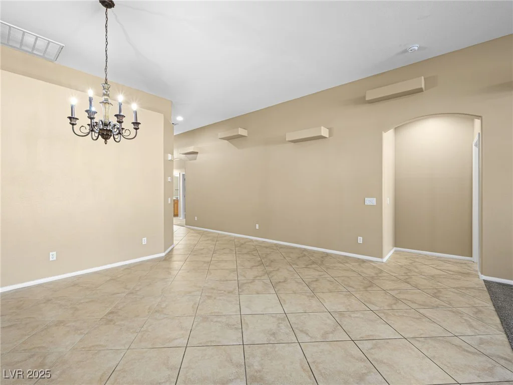 6360 Bullring, Las Vegas, NV 89130