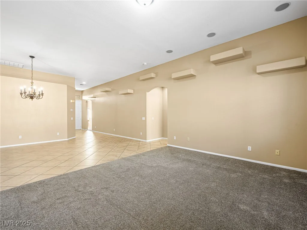 6360 Bullring, Las Vegas, NV 89130
