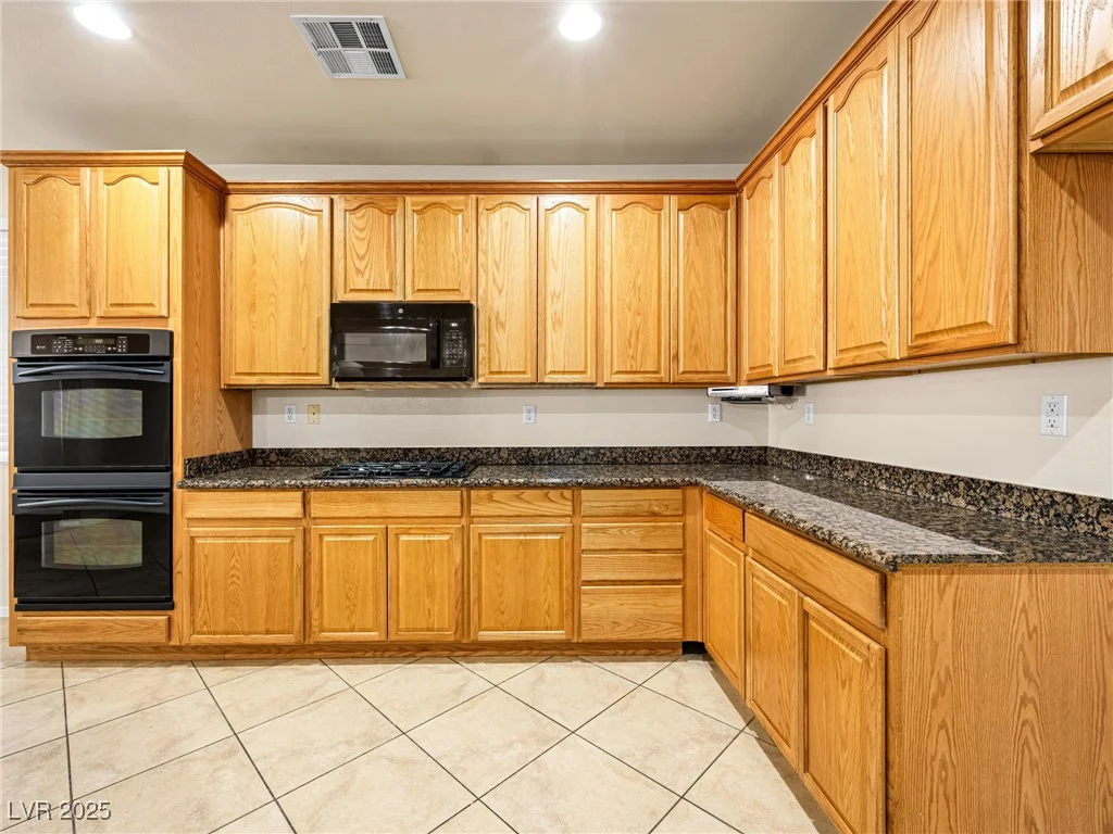 6360 Bullring, Las Vegas, NV 89130
