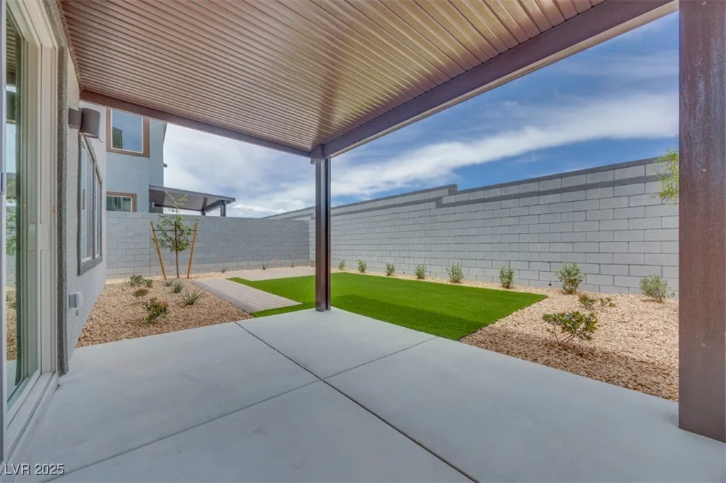 10448 Smokey Mariposa, Las Vegas, NV 89166
