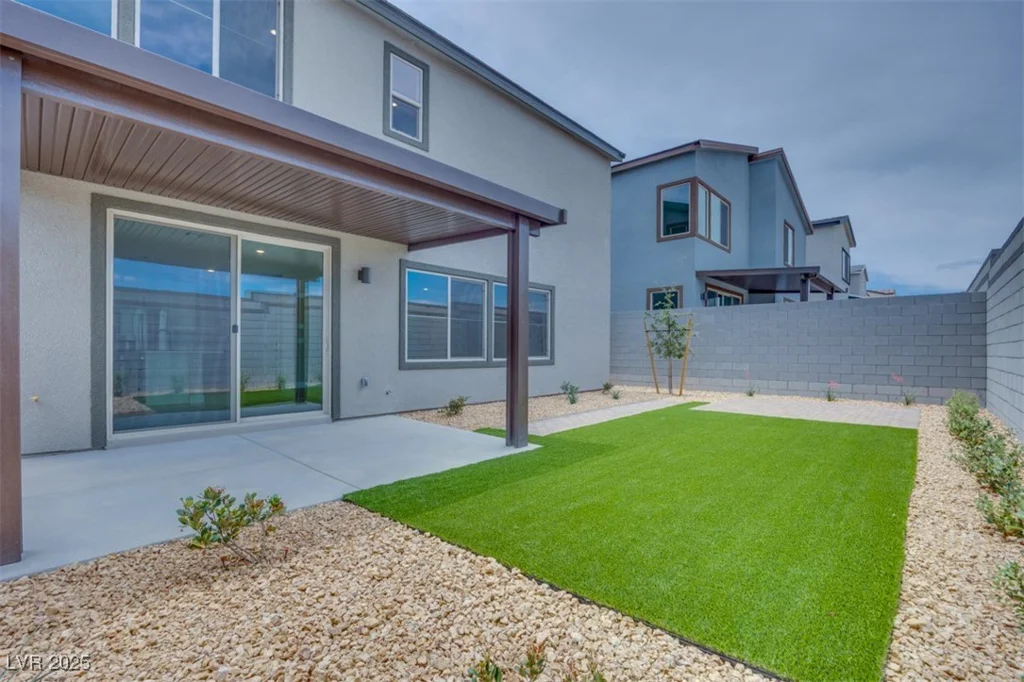 10448 Smokey Mariposa, Las Vegas, NV 89166