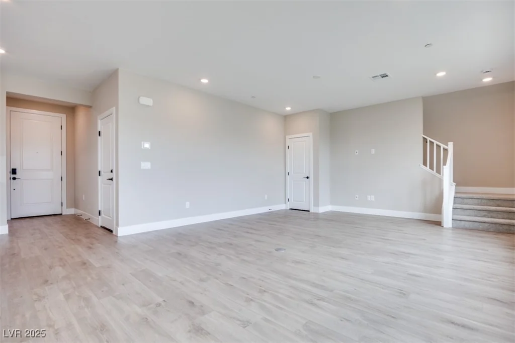 10448 Smokey Mariposa, Las Vegas, NV 89166