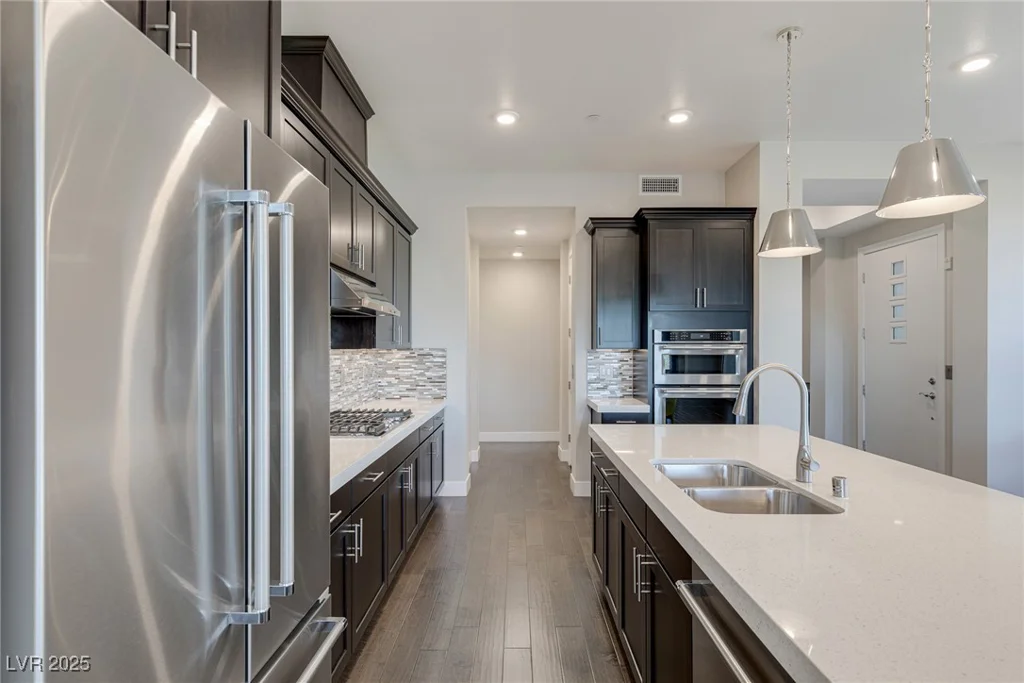 11280 Granite Ridge, Las Vegas, NV 89135