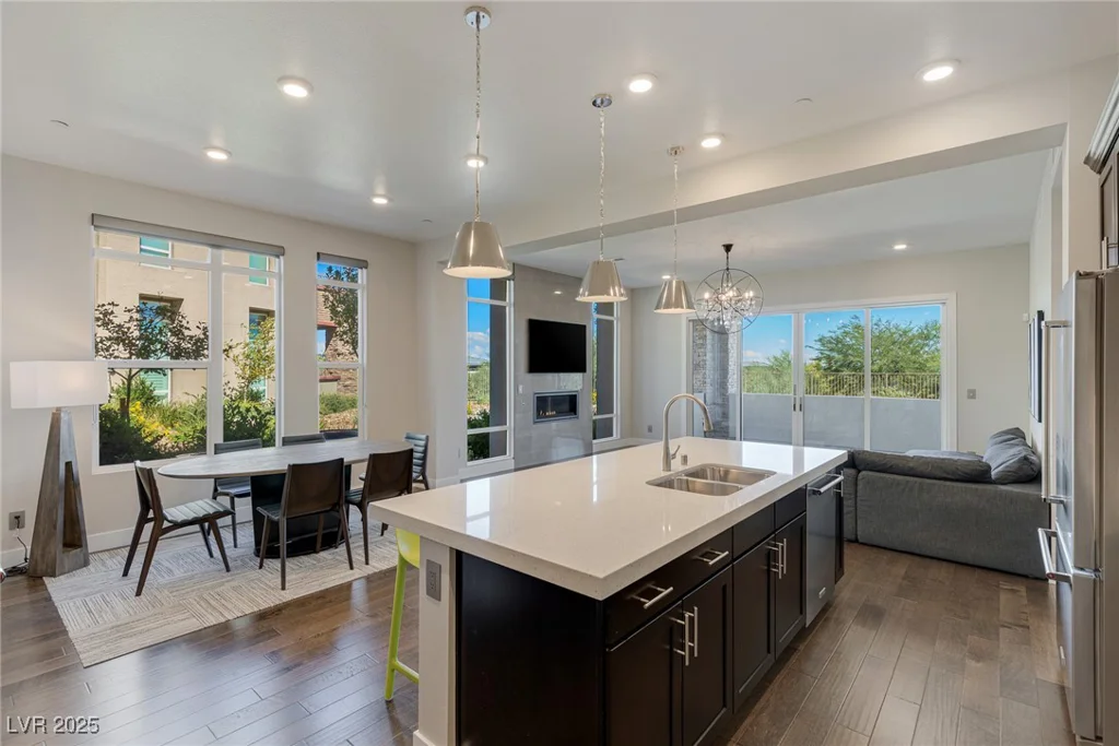 11280 Granite Ridge, Las Vegas, NV 89135
