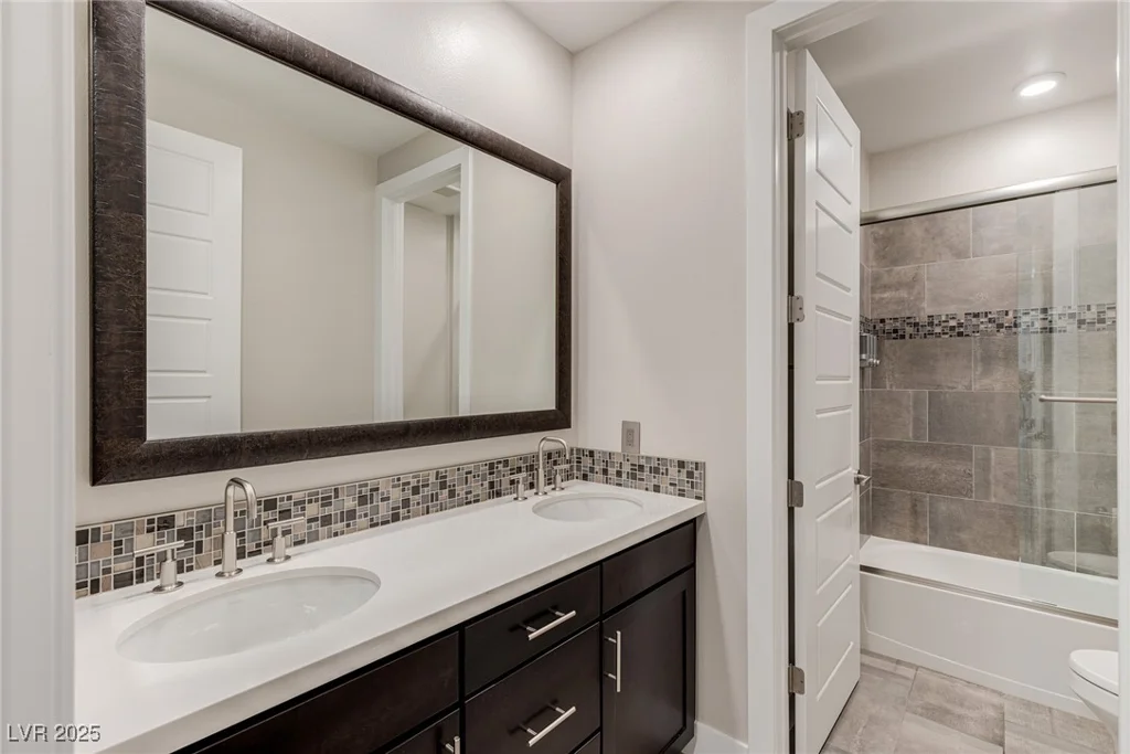 11280 Granite Ridge, Las Vegas, NV 89135