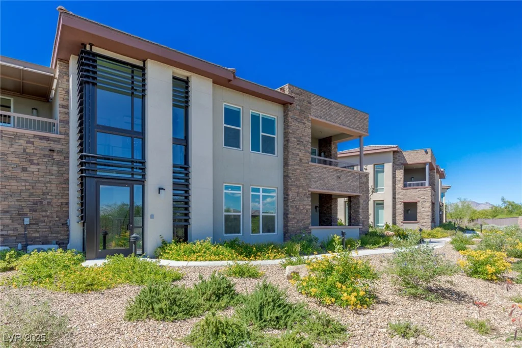 11280 Granite Ridge, Las Vegas, NV 89135