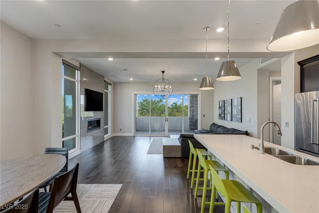 11280 Granite Ridge, Las Vegas, NV 89135
