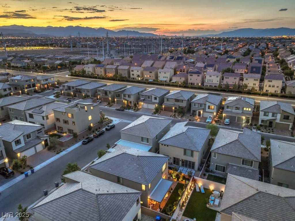 10140 Magnolia Creek, Las Vegas, NV 89141